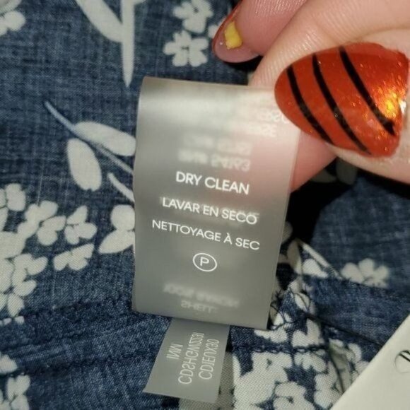 Calvin Klein Floral 100% Rayon Capped Sleeve Full Button Belt Loops Sz. 4 Dress - Picture 9 of 12